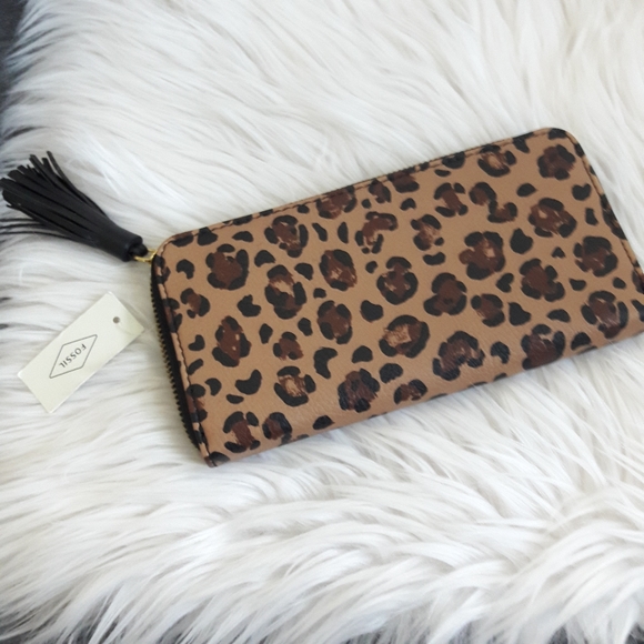 NWT FOSSIL TARA CLUTCH CHEETAH WALLET ORGANIZER - Picture 8 of 9